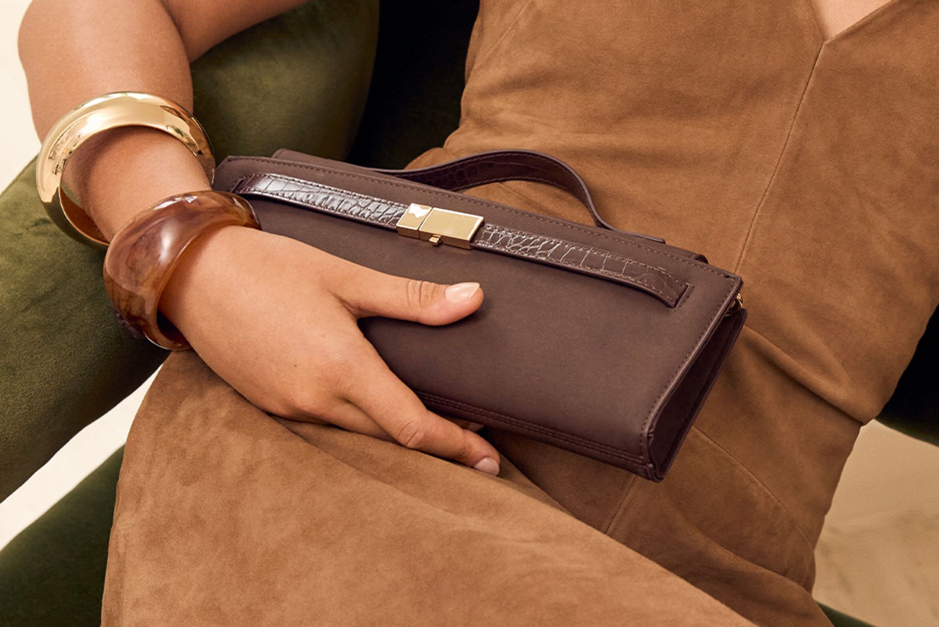 Nine West Womens Chocolate Brown Clutch Bag With Gold Clasp