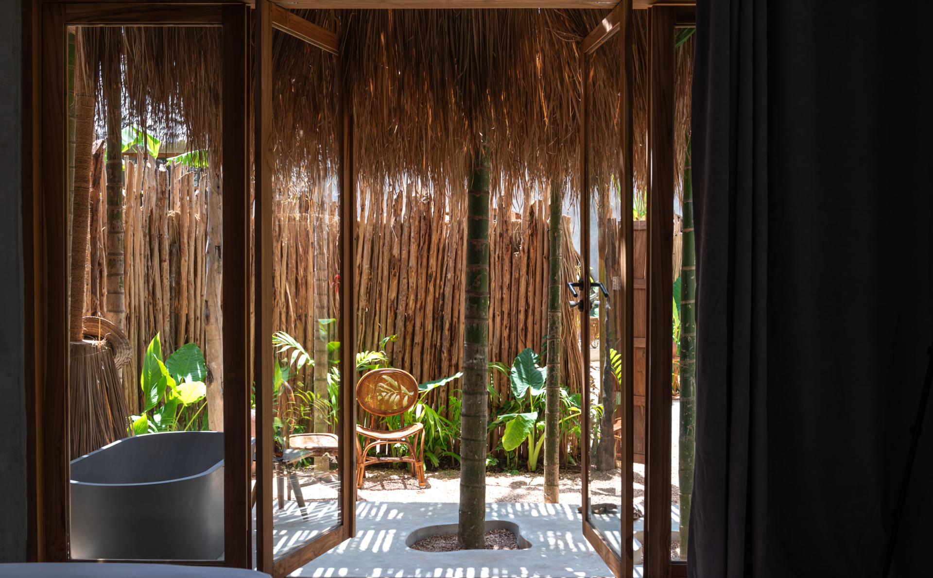 Bungalow with Outdoor Bathtub at Be Zanzibar - photo 2