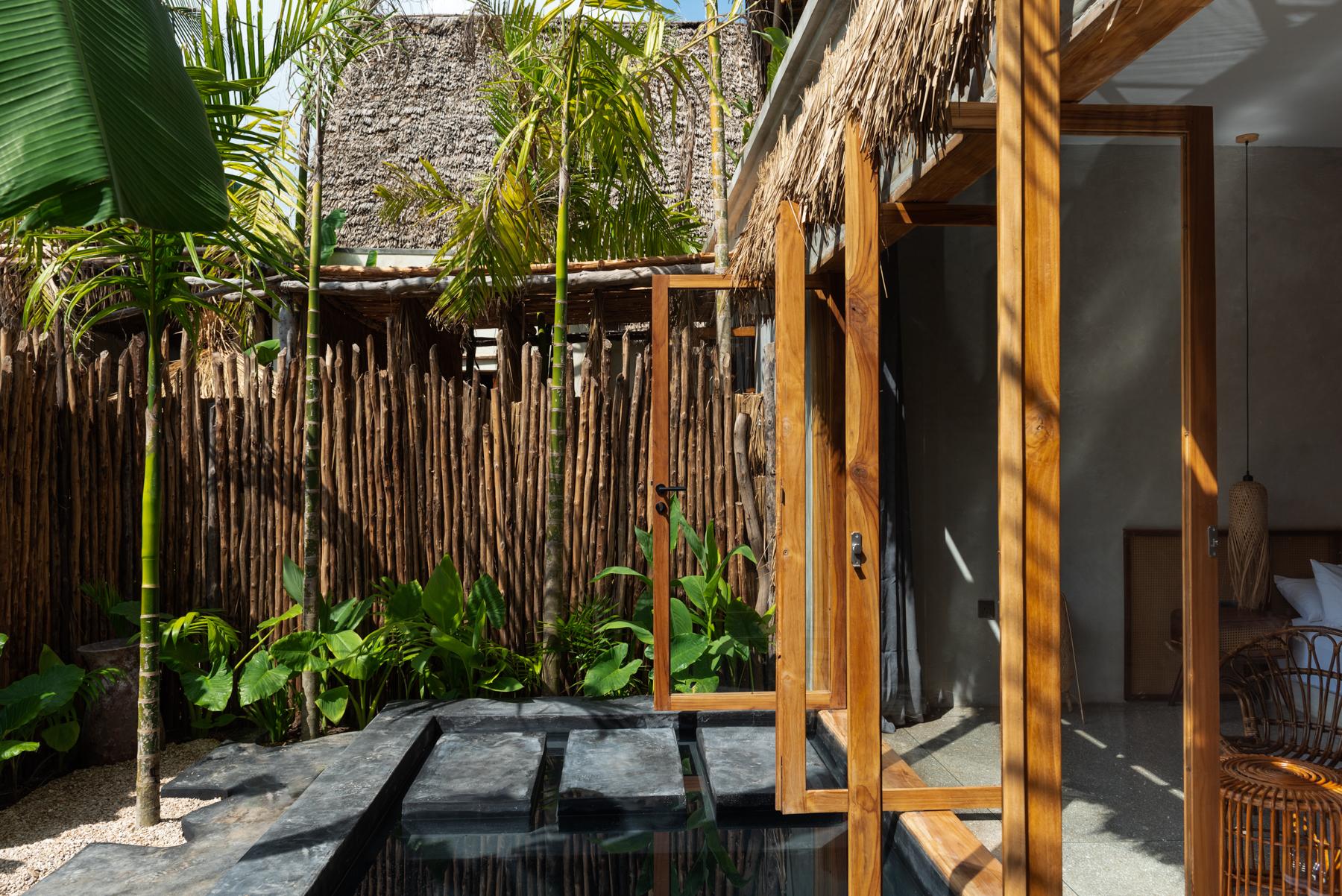 Private Pool Suite with Bathtub at Be Zanzibar - photo 11