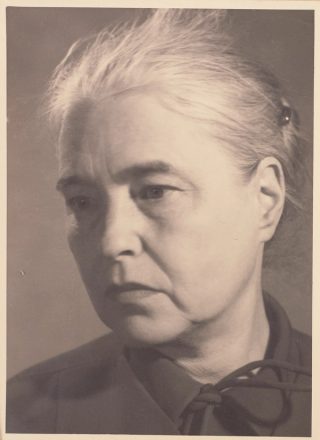 Anna Seghers’in 1955 tarihli siyah-beyaz portresi