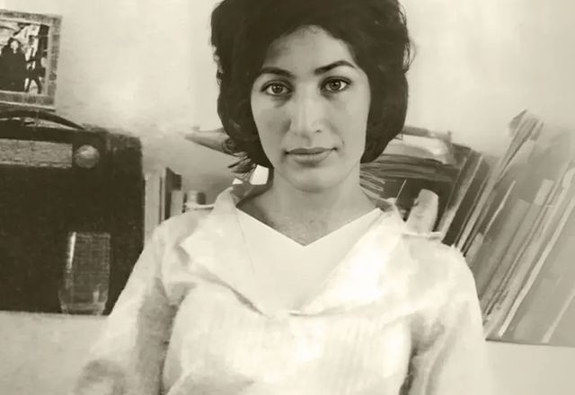 Forough Farrokhzad portresi — Another Birth dosyası