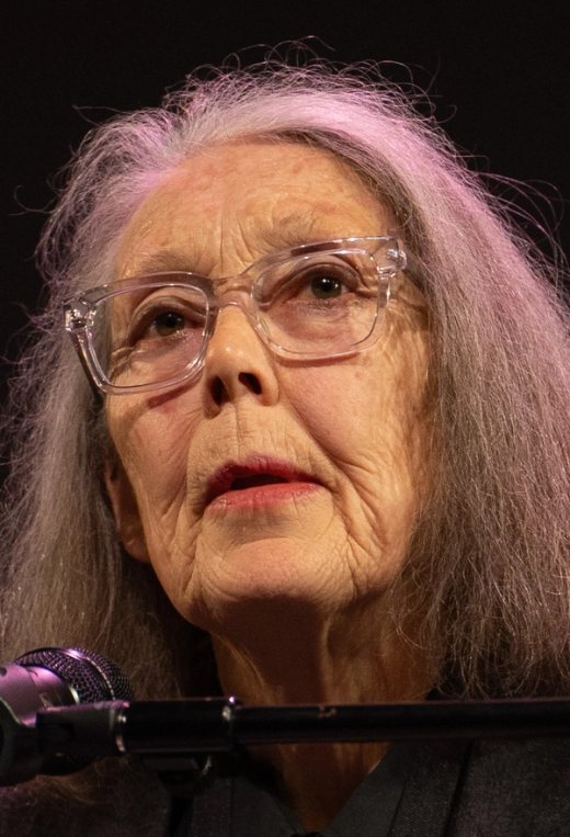 Anne Carson’ın 2024 National Book Awards etkinliğinde çekilmiş portresi.