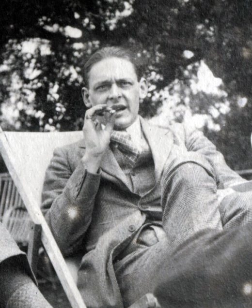 T. S. Eliot’un 1923 tarihli siyah-beyaz portresi