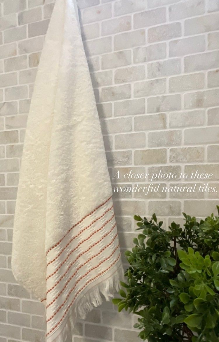 Tumbled Calacatta Sugar marble brick mosaic tile, aged white with gold and ochre thumbnail 3