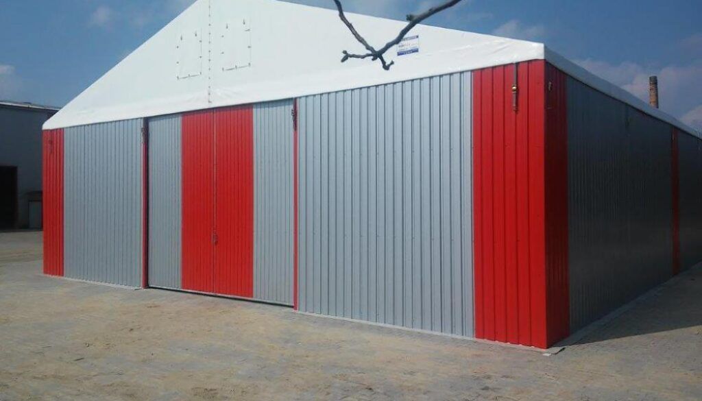 Jak wygląda budowa przemysłowych hal namiotowych?