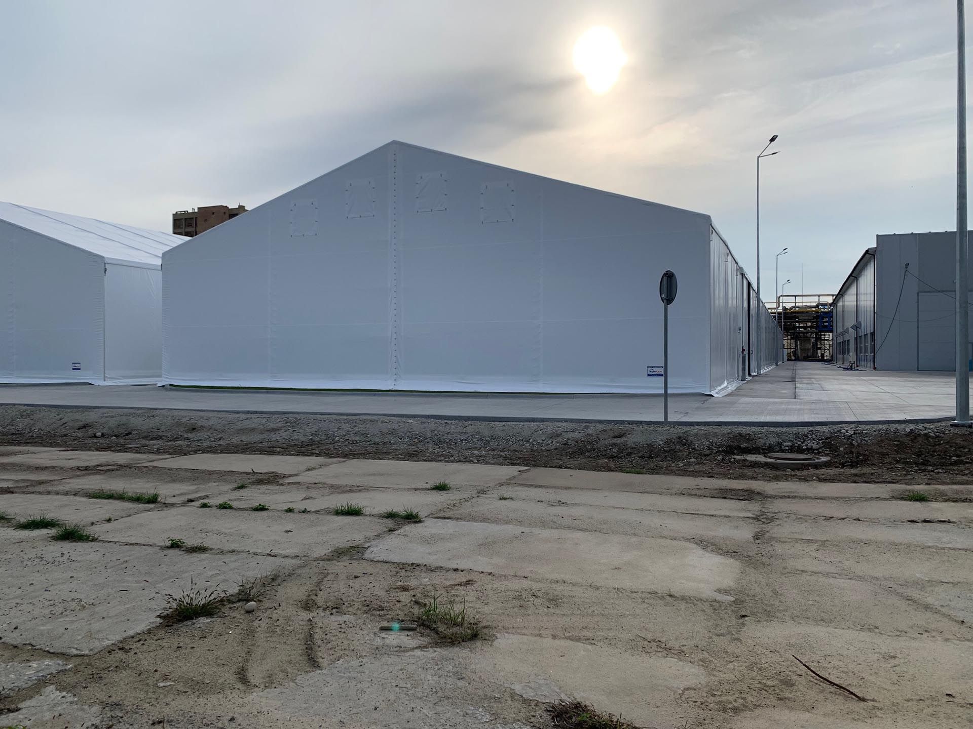 Hale namiotowe – czym są i gdzie znajdują zastosowanie?