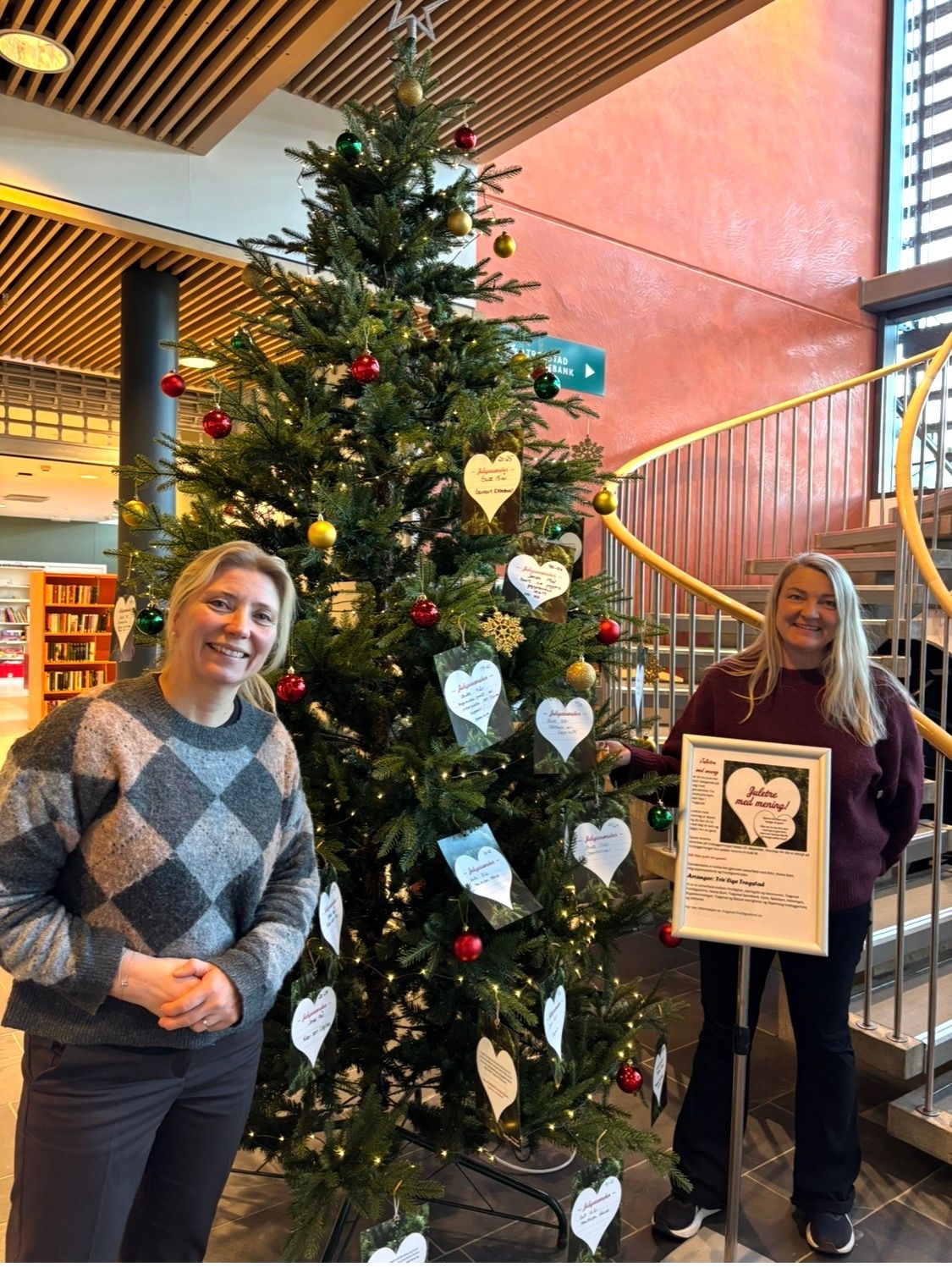 juletre med mening camilla og ht.jpg