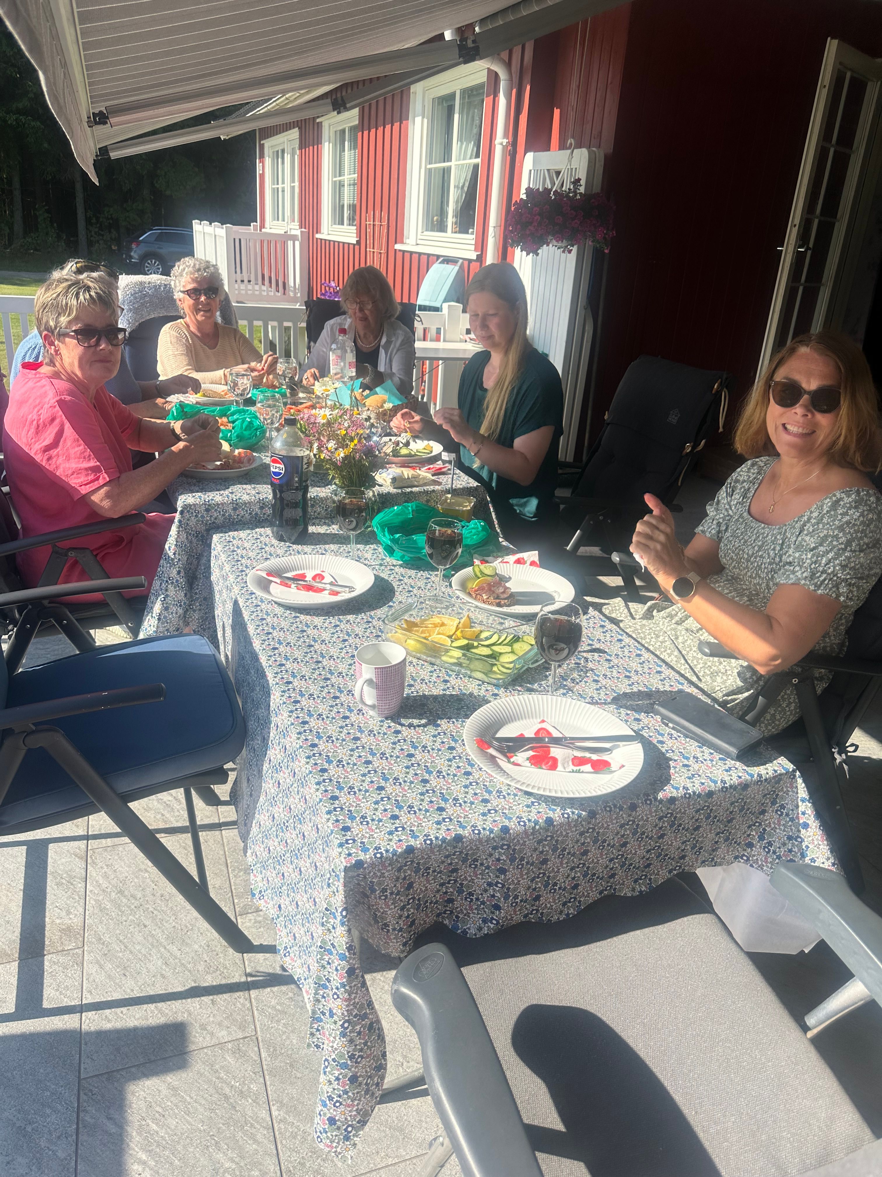 sommeravslutning hos Marit .jpeg