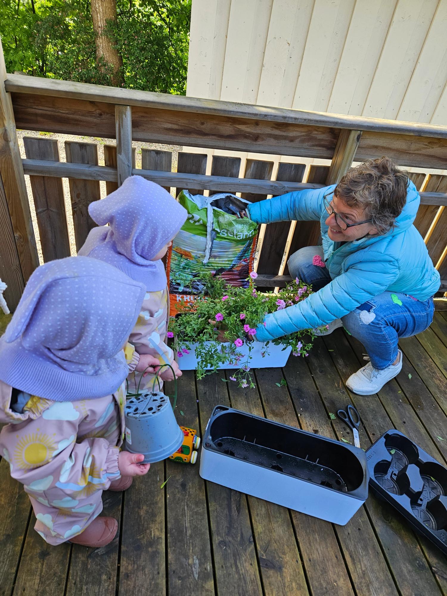 Elin med tvillinger.jpg