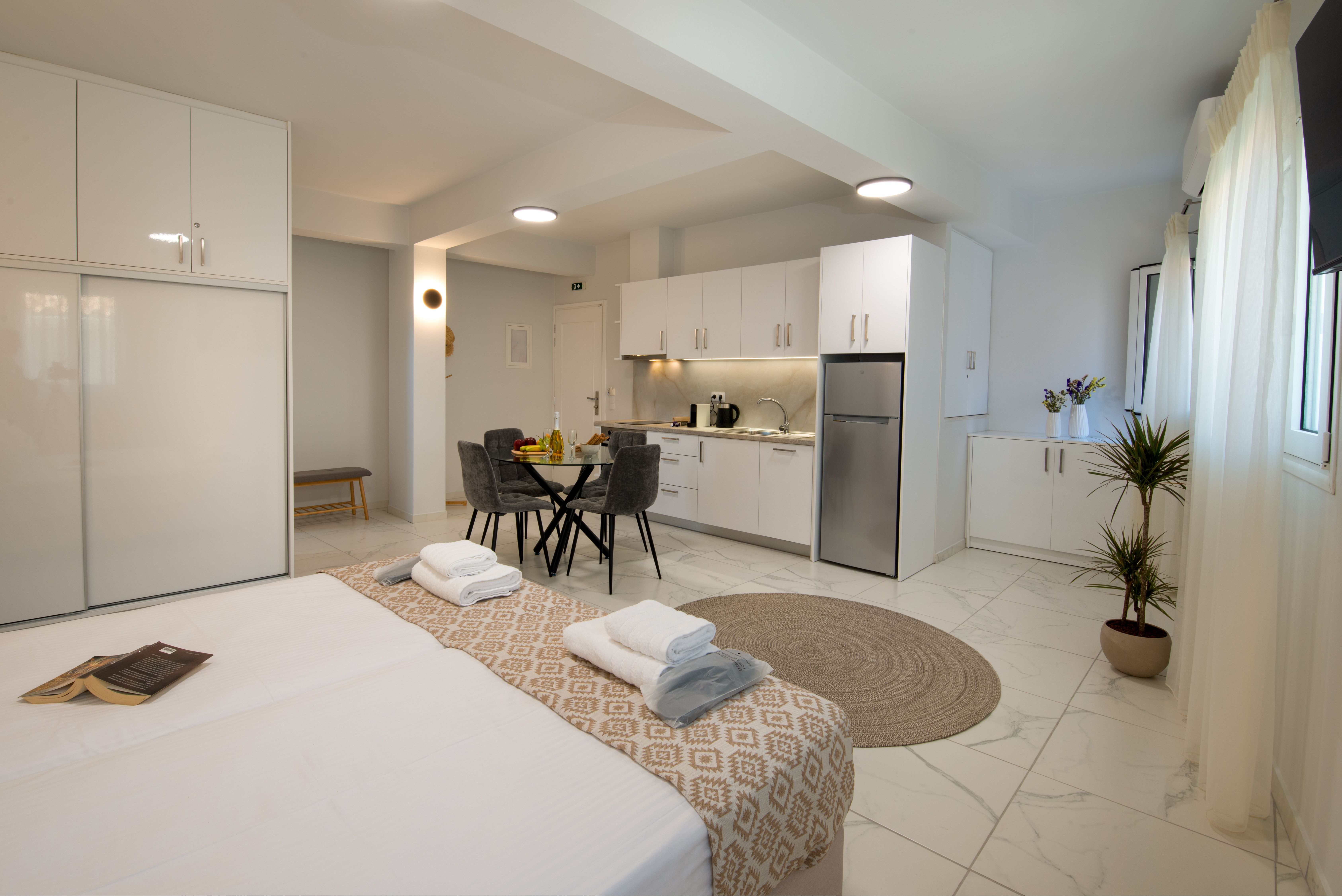 OIKEIA - Standard Apartment