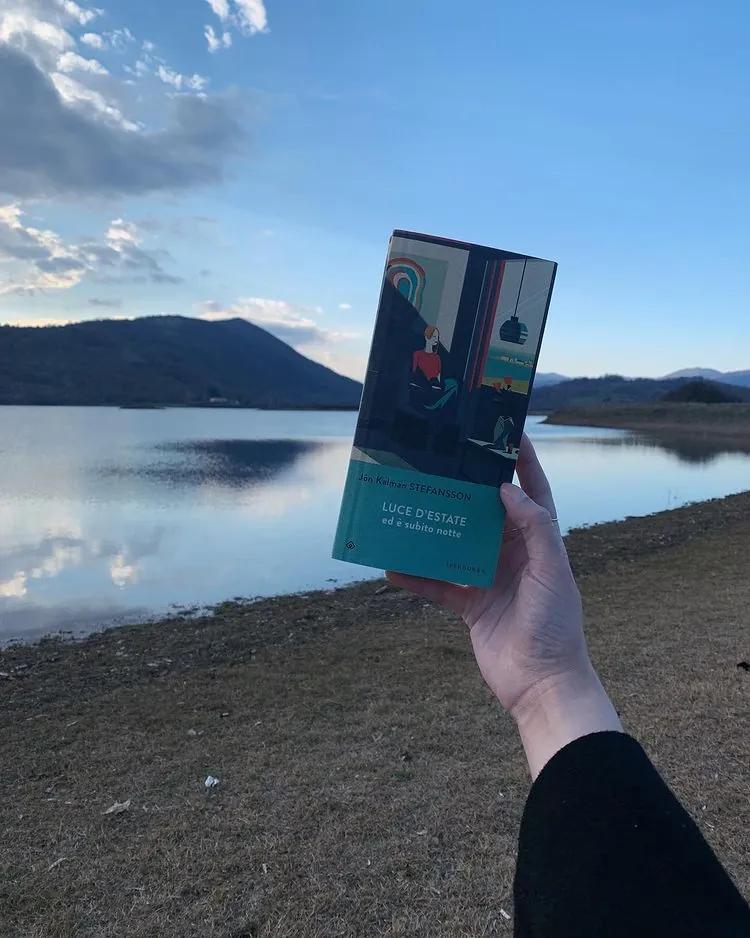 copertina libro vista lago