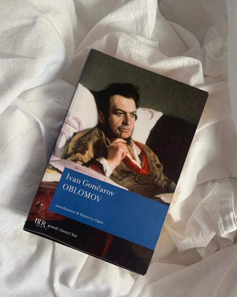 libro oblomov classico russo copertina