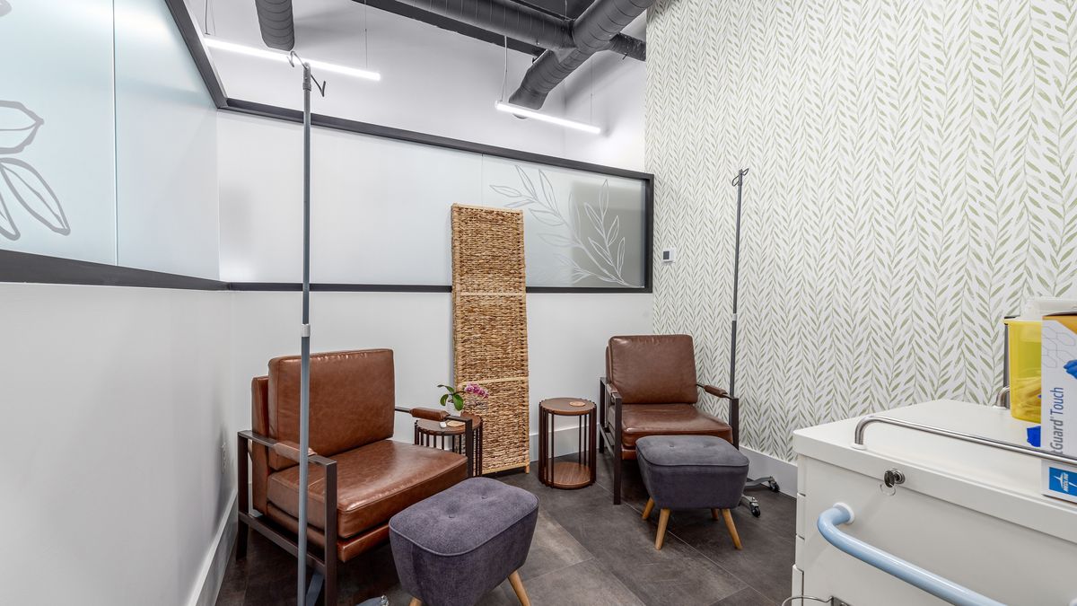 Naturopathic IV Treatments: Complete Guide to Intravenous Nutrient Therapy