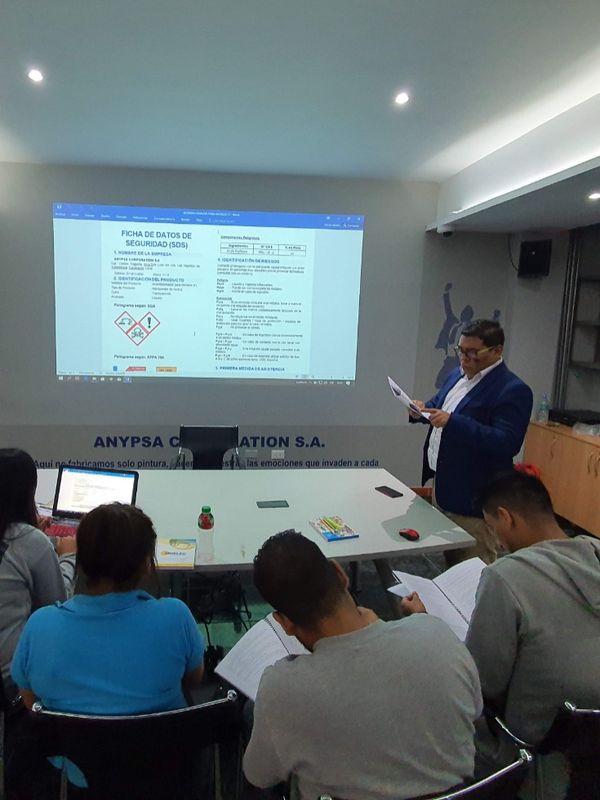 Capacitación teórica sobre la ficha de datos de seguridad (SDS)