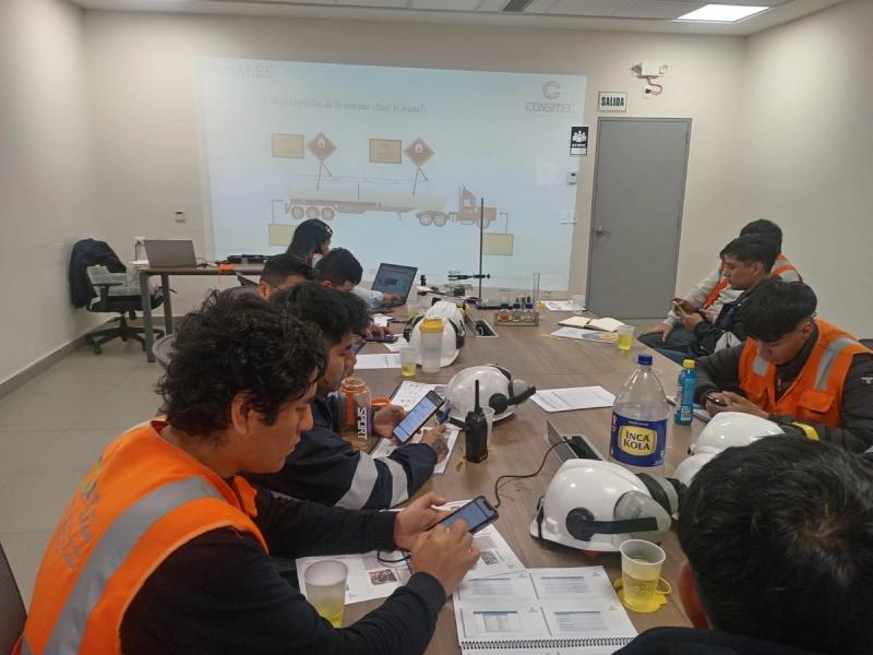 Prueba teórica durante un curso de matpel