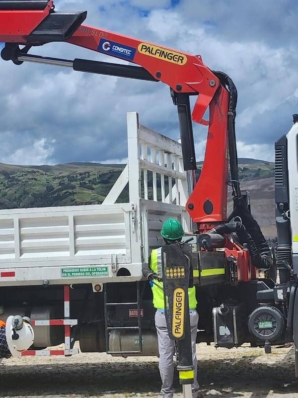 Programa de capacitación en camión grúa para pobladores de La Libertad