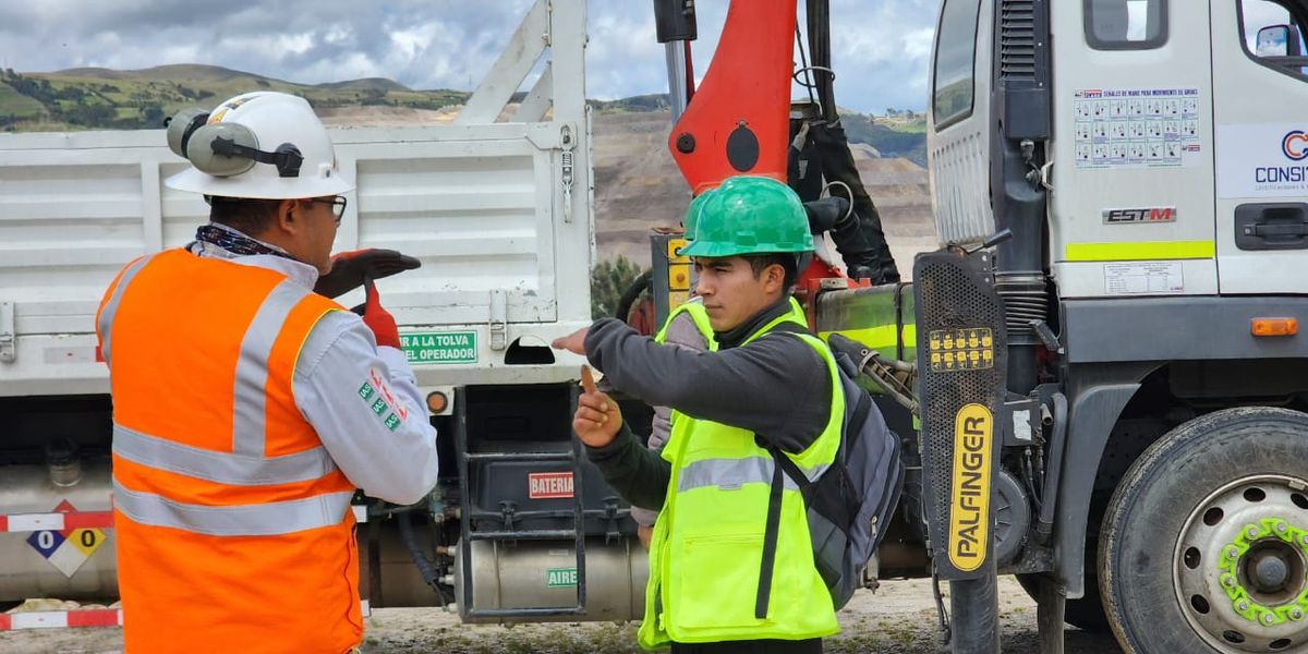 Escuela de operadores para Riggers (Fotografía perteneciente a Consitec Perú)