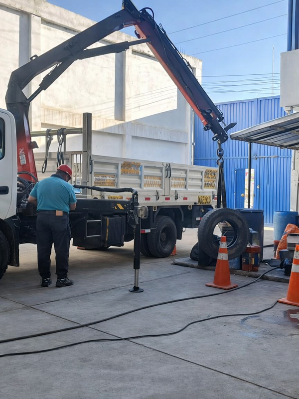 Servicio de capacitación para camión grúa