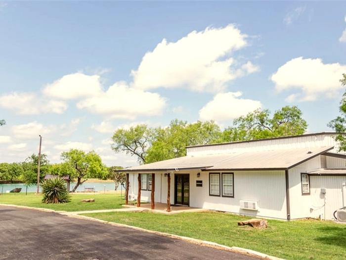 Meridian Lodge