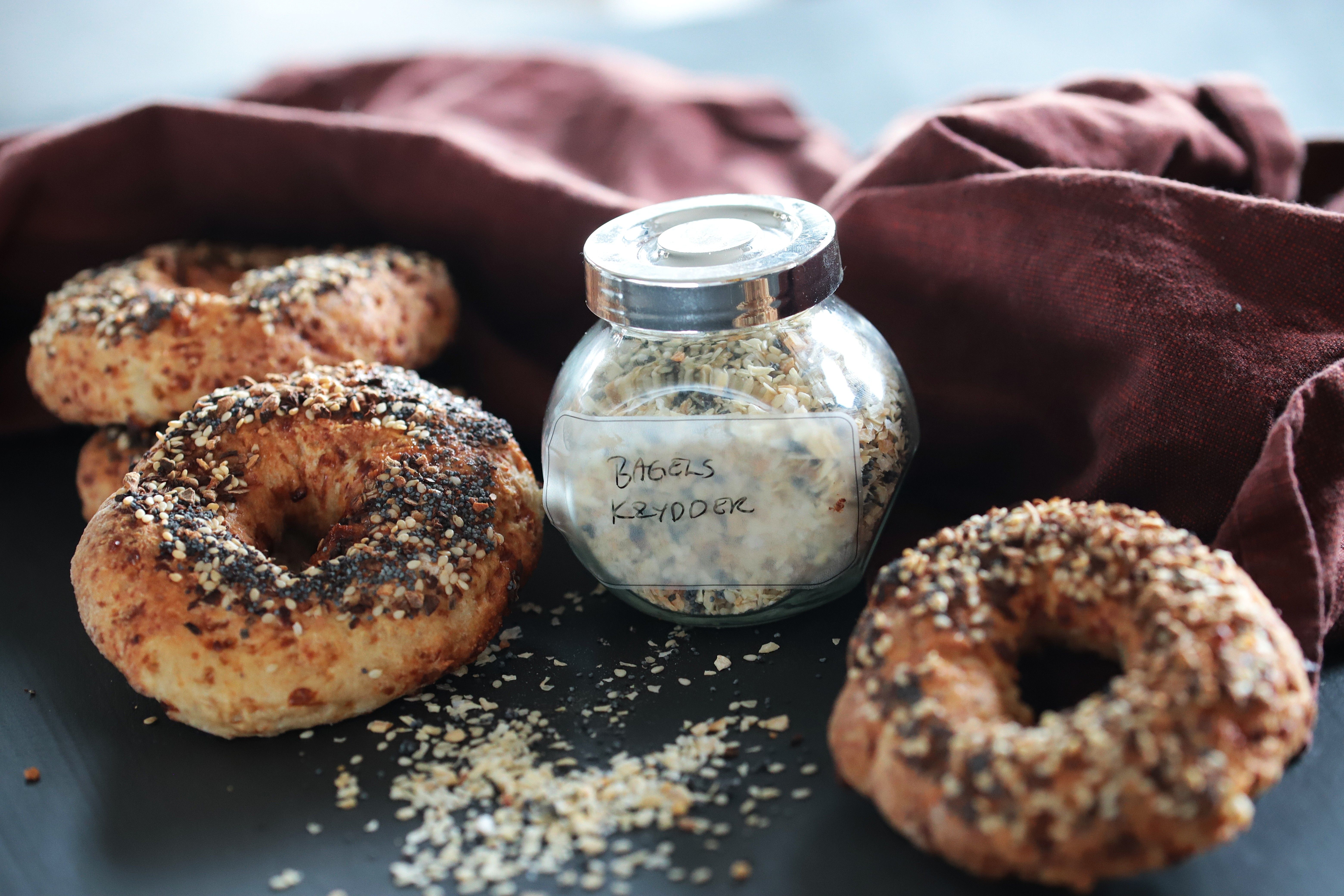 Grove Bagels Med Cottage Cheese Uten Gj r Klare P 30 Minutter 