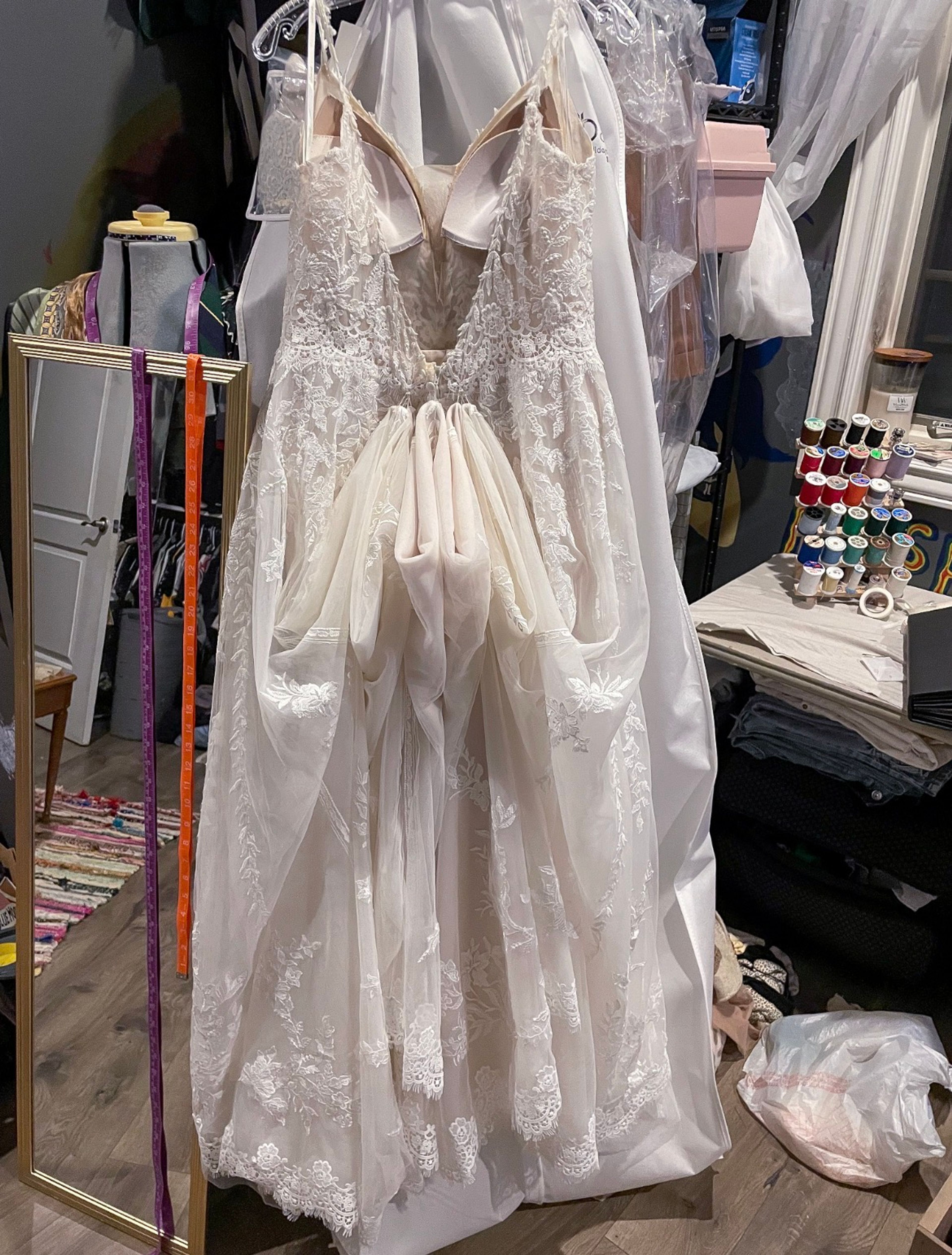 Bustle: Bustle set, train secured for the reception
