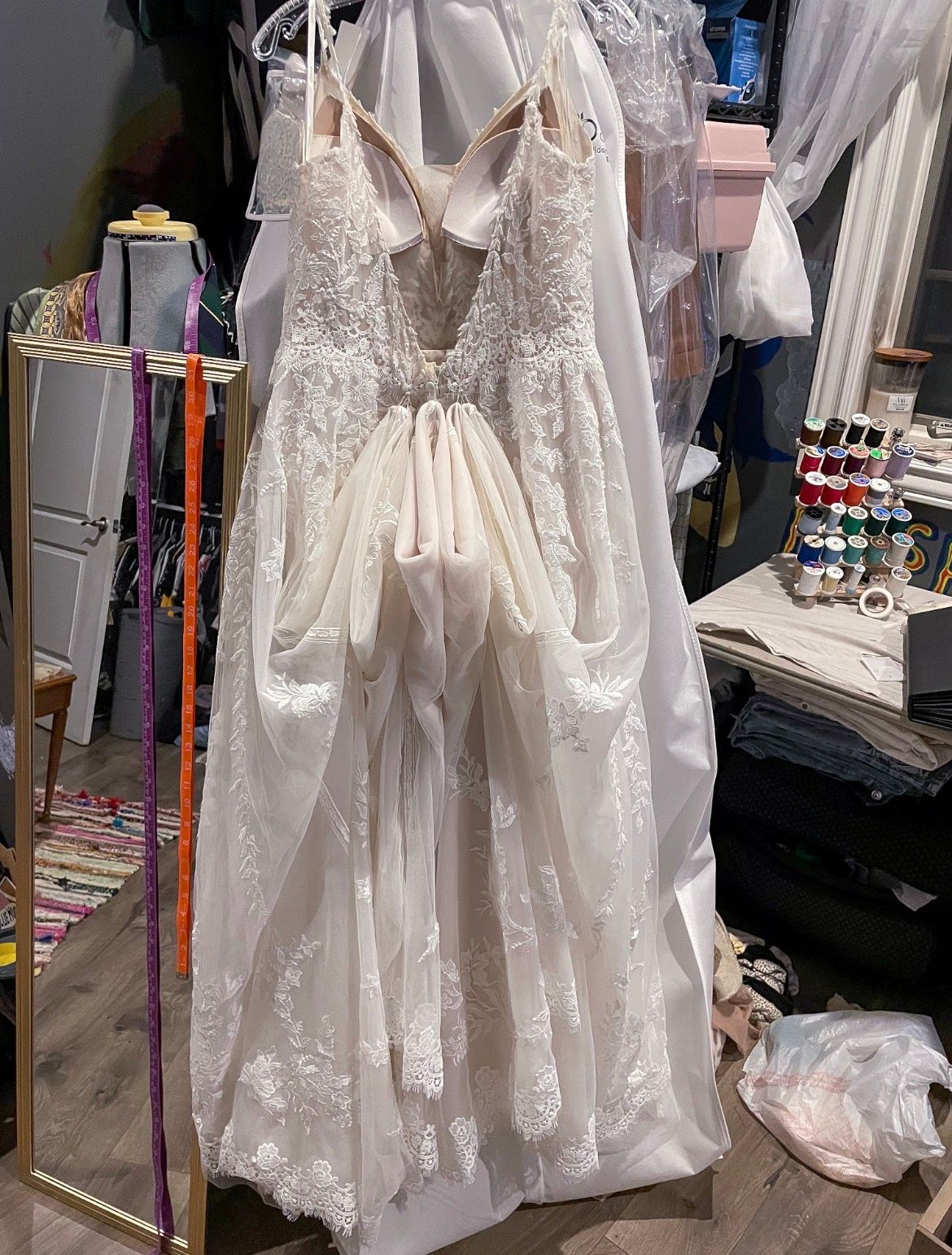 Bustle: Bustle set, train secured for the reception