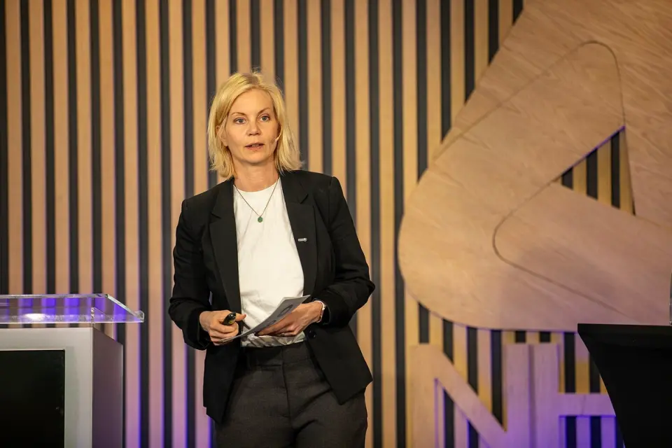 Utdanningsminister Sigrun Aasland ønsker seg flere teknologer. (Foto: Østlandssamarbeidet / Kristian Singh-Nergård, CC BY-SA 2.0, via Wikimedia Commons)