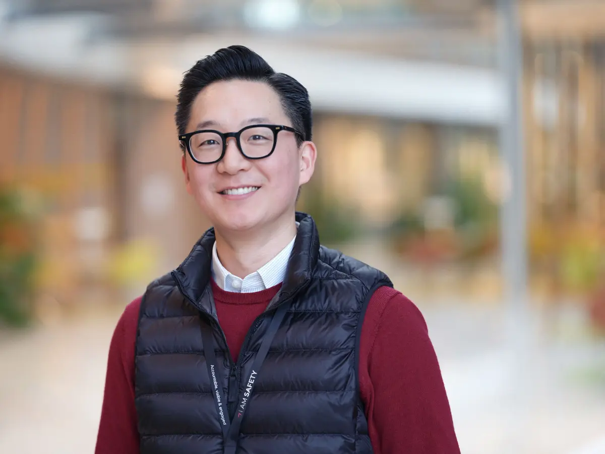 – De vanligste spørsmålene jeg får fra medarbeidere handler om nettopp dette: Hva er agenter, og hvorfor er det så mange leverandører som sier at jeg trenger det, sier Seong Eun Cho, data scientist i Equinor. (Foto: Equinor)