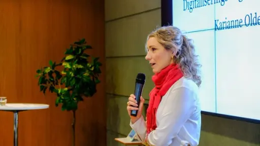 Karianne Tung var svært tydelig på at næringslivet spiller en viktig rolle i digitaliseringen.