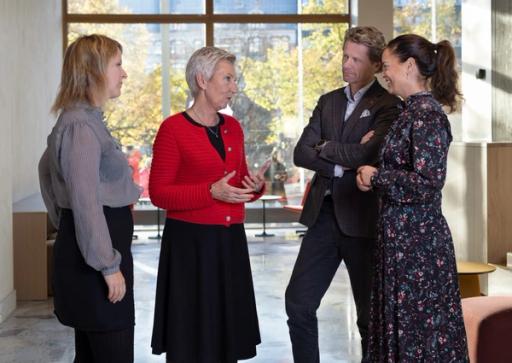 – Vi ønsker ny teknologi velkommen, men ikke på en naiv måte, sier Kjetil Staalesen, spesialrådgiver i LO (nummer to fra høyre) (foto: LO).