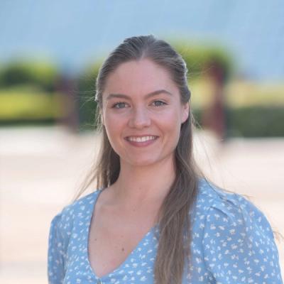 I Telenor måler de KI-gevinster over tre nivåer: individuell verdi, teamverdi og selskapsverdi. Her forklarer Telenors Change Manger, Maria Græsmann, hvorfor. (Foto: Telenor)