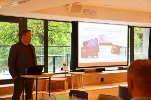 Karsten Blom er daglig leder i AquaCloud. Han er tydelig på at juridiske rammeverk og god styring har vært helt avgjørende for å bygge tillit blant medlemsbedriftene. (Foto: AquaCloud).