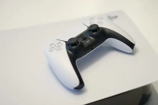 PlayStation 5. Foto: Kerde Severin / Pexels