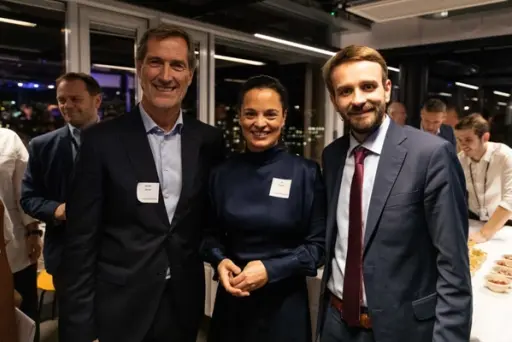 Styreleder i DigitalNorway Walter Qvam (f.v.), daglig leder Liv Dingsør og næringsminister Jan Christian Vestre under åpningen av Toppindustrisenteret torsdag kveld. Foto: Johnny Vaet Nordskog / NewsLab