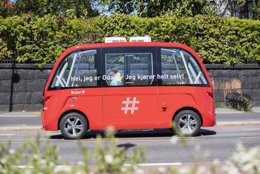 SELVKJØRENDE: Ruter var også tidlig ute med å teste selvkjørende busser i Oslo, her i 2019. Foto: Ruter AS / Redink, Thomas Haugersveen