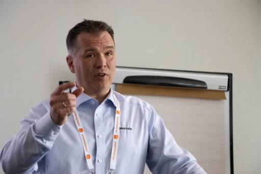 – Det handler om å gjøre brukerne mindre redde for verktøyene, sier Jørn Berg Nordlund, IT-sjef i Norsvin, om KI-kompetanse i virksomheten (Foto: NCE Heidner Biocluster / Thomas Selvaag Moss)