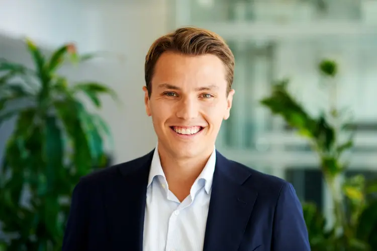 Lars Martin Sandanger, jurist i Virke