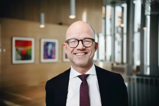 DATAREISEN: – For mange begynner det med å lære hva slags muligheter som ligger i de verktøyene de har, sier Ole Erik Almlid, administrerende direktør i NHO.