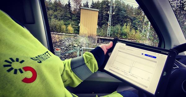 SITUASJONSBILDE I SANNTID: Med en egen sporovervåkingsapp koblet til sensorer i drift, er det mulig å finne feilen før den feiler. Foto: Andreas Sivertsen / Spordrift