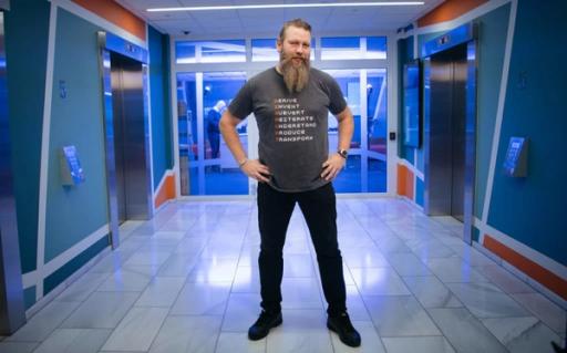 – Lytt til kundene og hør hva de strider med. Ut fra tilbakemeldingene kan det komme ideer om hva dere kan fornye eller forbedre, råder forbrukerteknolog Yngvar Ugland i DNB. Foto: DNB / Stig B. Fiksdal (CC BY-ND 4.0)