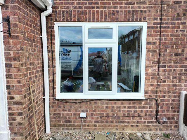 REHAU 70S (EDGE) Window 1800x1510