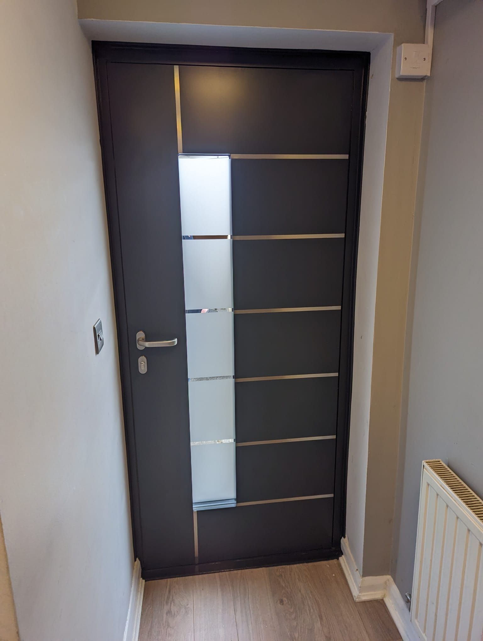 Security with Aluminium Doors in Meir