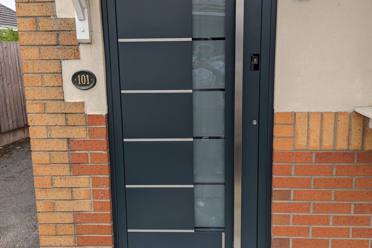 Security with Aluminium Doors in Meir