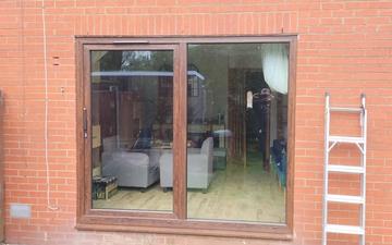 Decco EkoSun 70 Nut Lift & Slide Doors 2340x2050