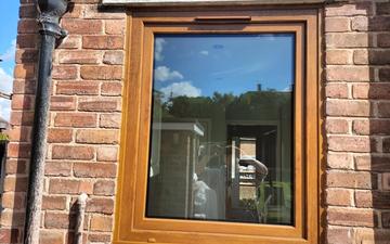 Golden oak tilt&turn window 1000x1300