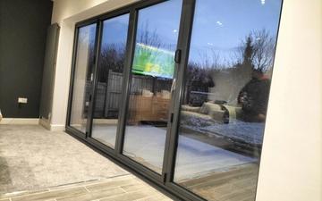 Aluminium folding doors 3900x2100