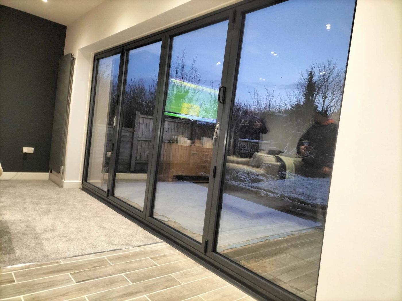 Aluminium folding doors 3900x2100