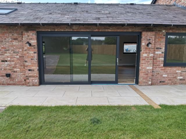 Aluminium lift and slide door 4200x2100
