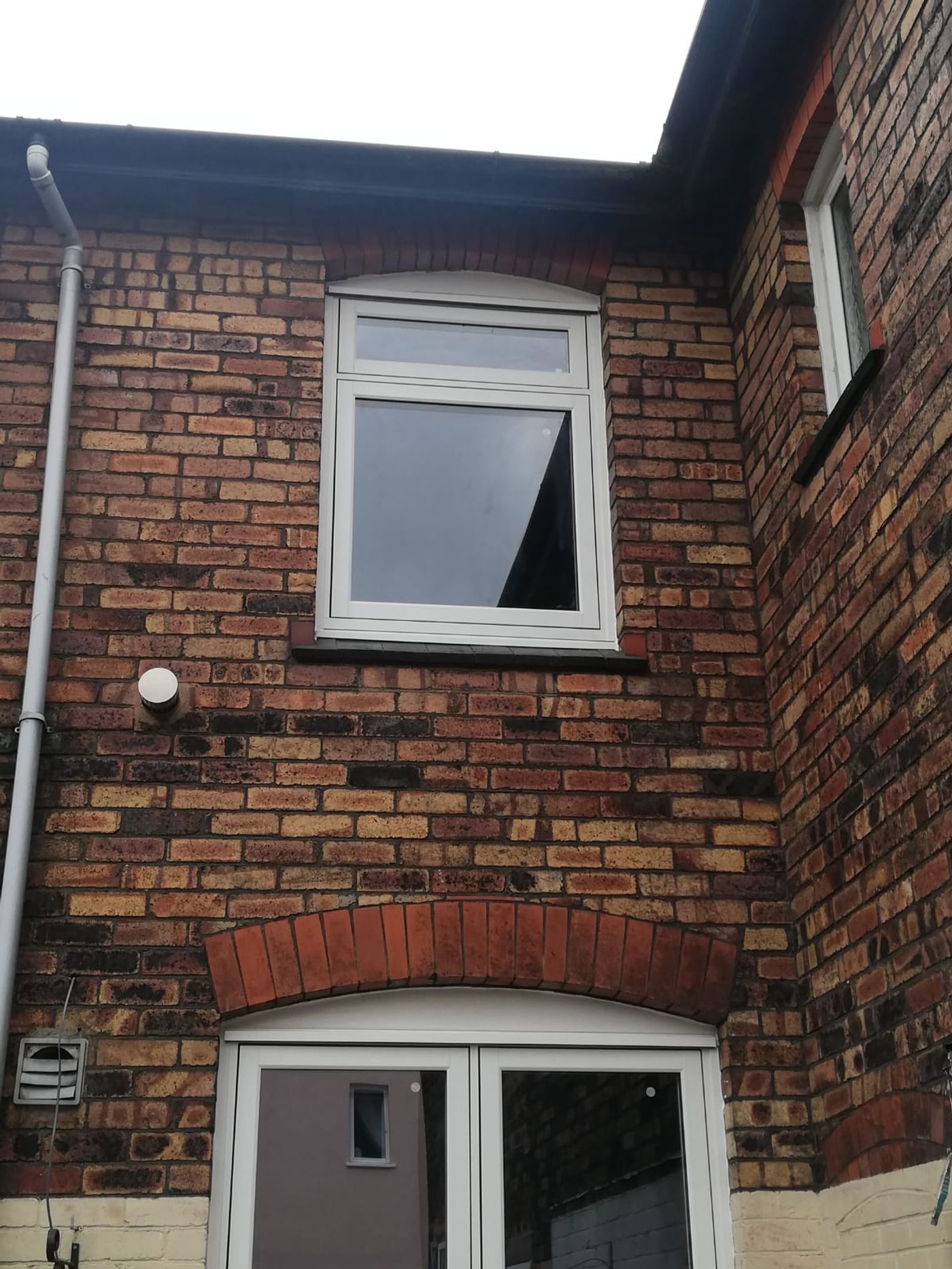 Residence 7 Casement 1050x1500