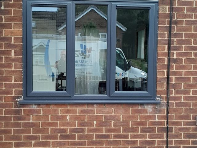 Anthracite Grey window 1740x1140